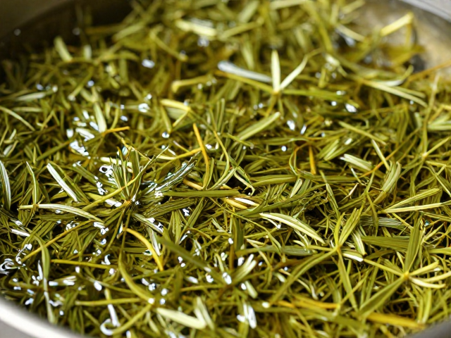 小茴香在热油激发下的化学与物理变化