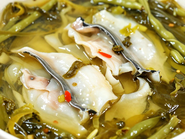酸菜鱼食材处理，去膜去筋技巧，搭配四季豆更入味
