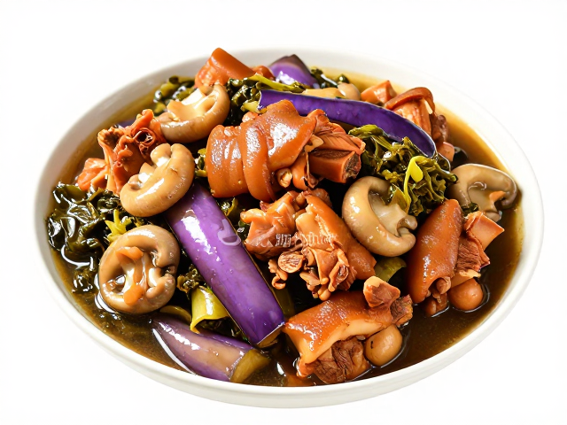 茄子口蘑炖猪蹄，酸菜提味绝配，低脂高蛋白家常菜