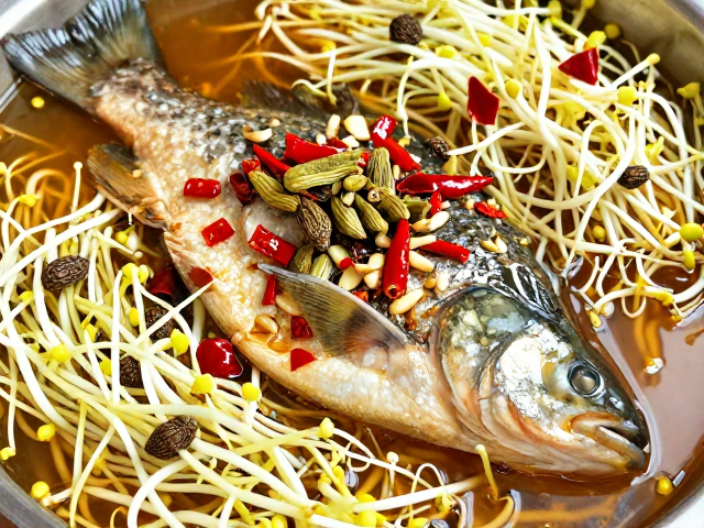 芽菜与草果构建的风味基底