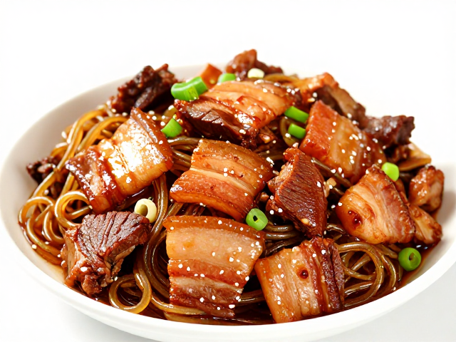 回锅肉食材怎么选？鸭肉配苕粉白蔻腌制入味技巧