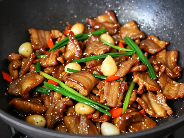 烹饪火候与油脂互动的关键节点