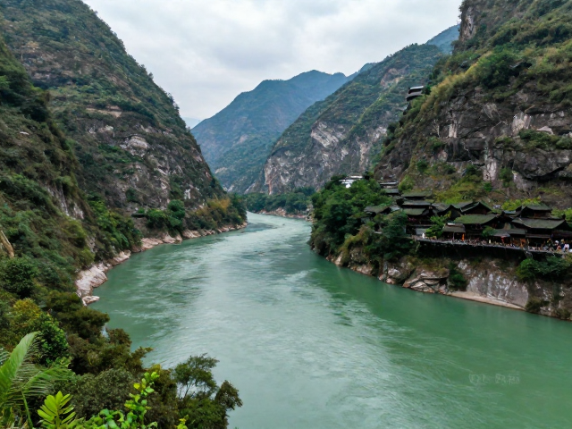 寻味巴蜀：隐于山水间的民族烟火气