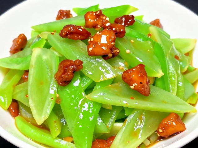 凉拌莴笋:清脆口感与去腥提鲜的细节
