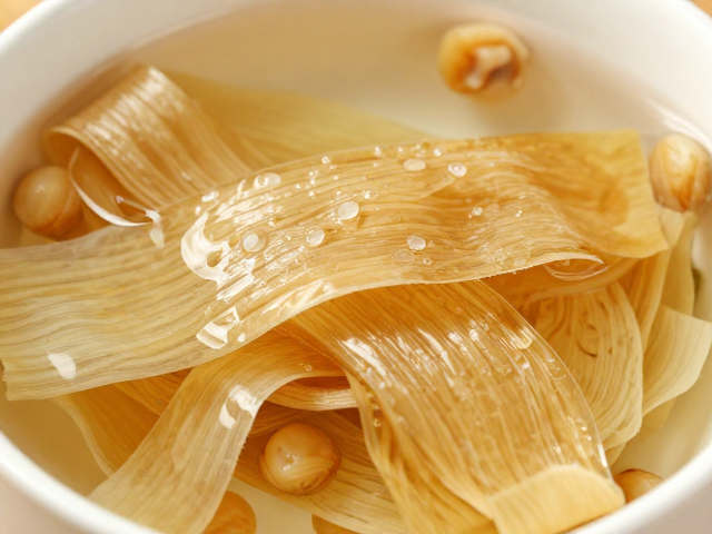 干货泡发率的核心差异：干豆皮与福建干贝的物理特性