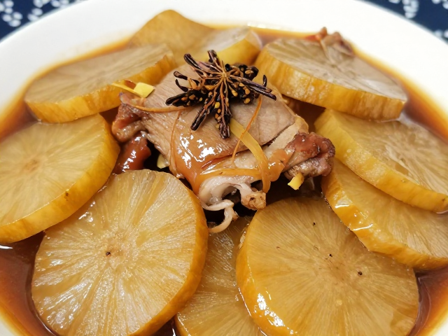 炖煮火候与泡萝卜的融入逻辑