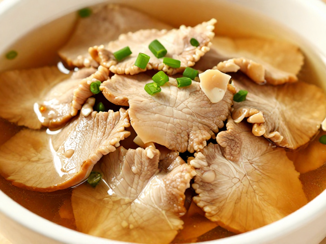 低卡版水煮肉片的去油工艺与食材搭配