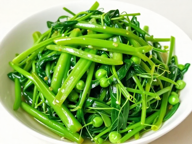 豌豆尖的清爽本味与调味逻辑