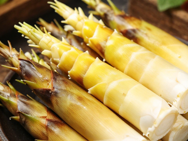 口感呈现与食用建议：脆嫩与麻香的融合