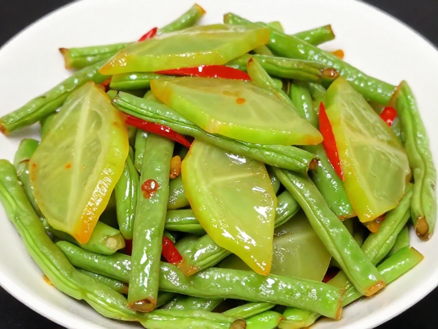 干煸四季豆的火候掌控与调味平衡