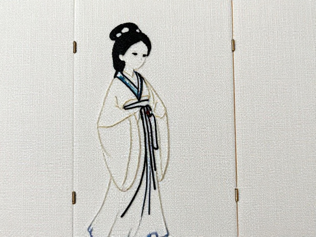 屏风摆件组装与成品细节修饰