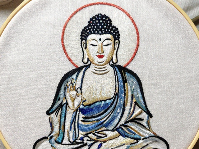 针法组合与写意笔触转化