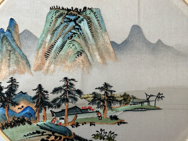 文人刺绣留白构图，山水小景定制技法与审美解析