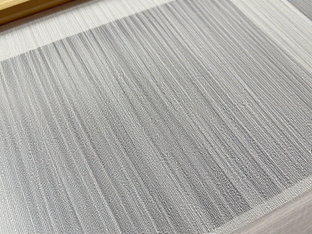 纳纱绣枕顶，依纱布经纬纳绣，传承非遗手工刺绣之美