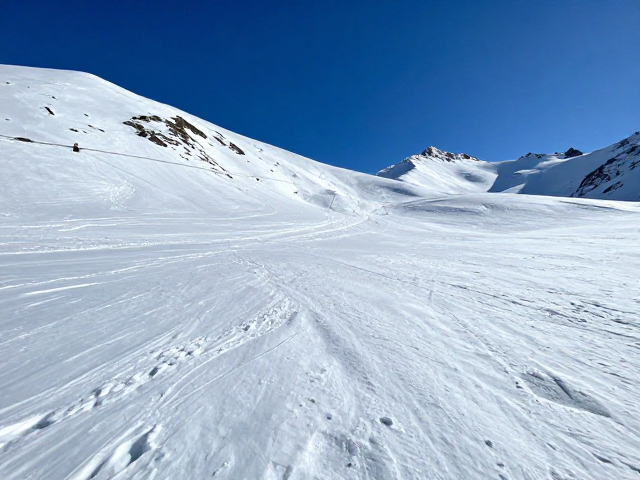 高海拔雪坡冰面防急性病,行程告知与风险预判指南