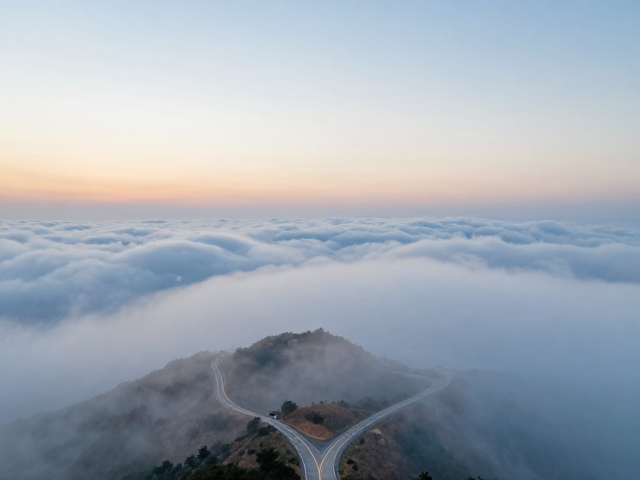 中途岔路环线辨别技巧,云海日出最佳观景点与避坑指南