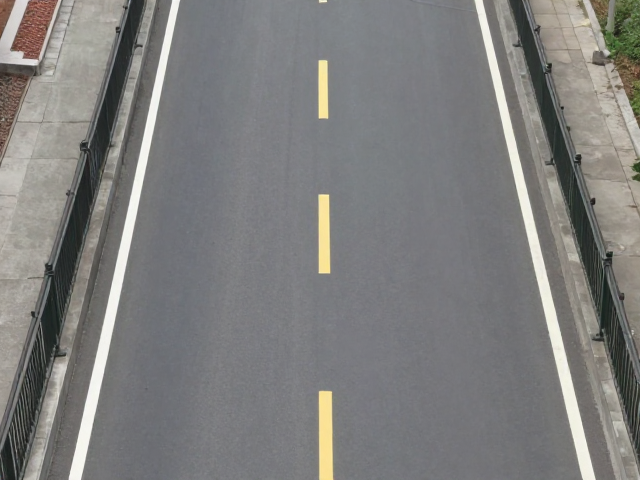 窄路错步礼让技巧,重心稳前移,忌大步跨跳保安全