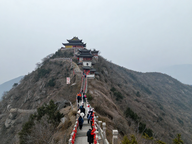 祈福之旅:在自然与信仰的交汇处置办心愿