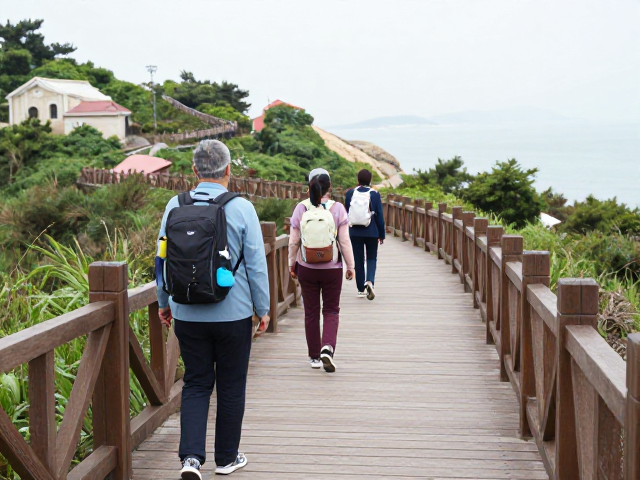 山海之间:福建厦门环岛路木栈道段