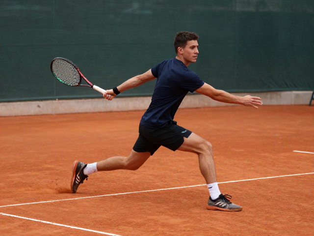 专项体能转化:从实验室到红土硬地的实战融合