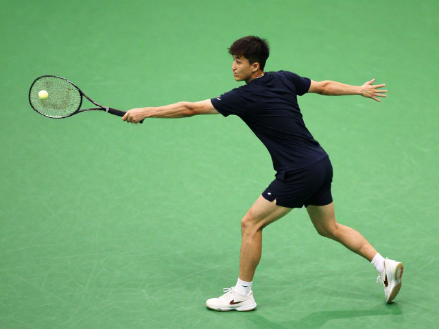 锁定击球点:空间感知与身体姿态的精准匹配
