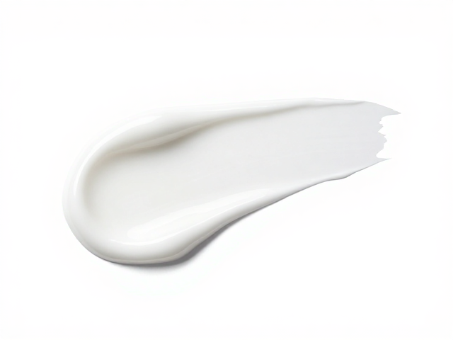 国际彩妆品牌轻奢细管口红，奶油顺滑质地显白不沾杯