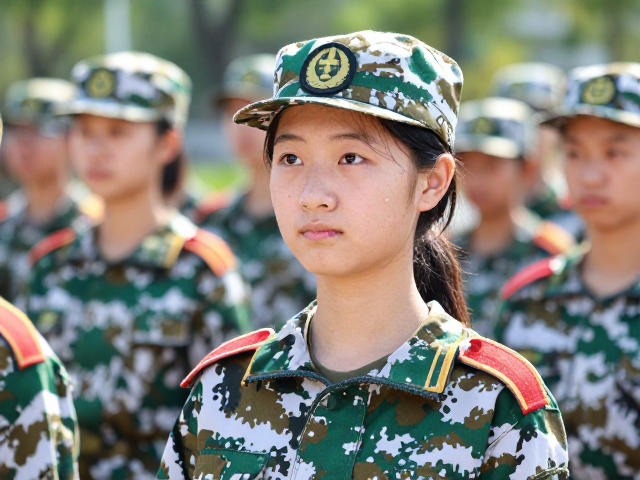 学生军训敏感肌护眼指南,叶黄素怎么选不踩雷