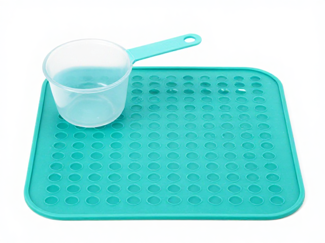 硅胶材质的特性与防滑设计逻辑