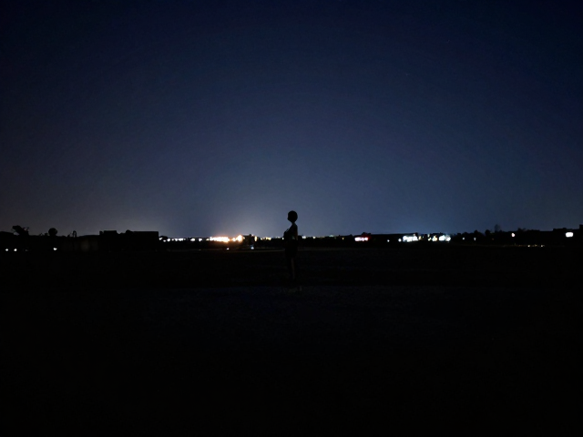 全彩夜视,高帧率夜拍,多帧合成降噪,夜间画面更清晰