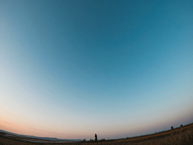 GoPro视频调色,套用旅拍胶片预设复刻电影质感,避免自动曝光跳变