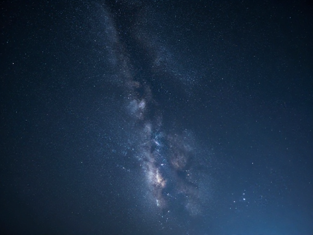 长曝光拍星空,巧用曝光补偿与多帧降噪,告别噪点获得纯净夜空