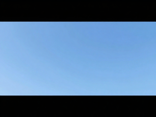 全景视频黑边优化指南,水平矫正后拉伸比例与天空补全技巧