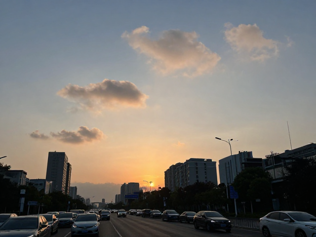 城市环境下的构图与光线运用