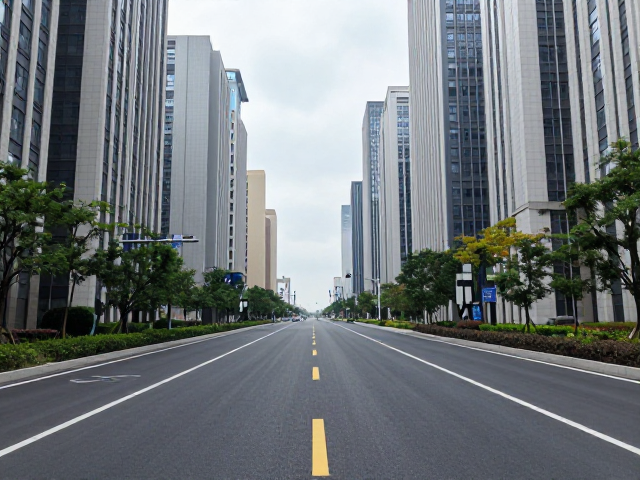 建筑道路拍摄建议开启线性视角,保留原始素材方便后期矫正
