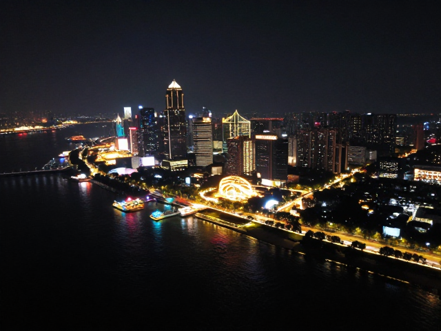 滨江夜景全景接片,夜游项目展示与航拍攻略