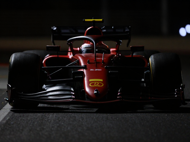 F1.8弱光夜景特写,固定焦段下的极致光影练习