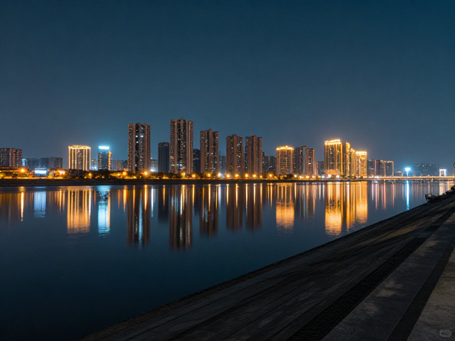 城市夜景倒影打卡指南,自然机位下的堤岸转角绝美构图