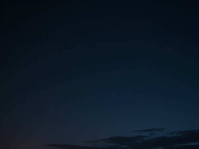 冷色调夜景怎么拍？控制光源，画面留白，大片感瞬间拉满