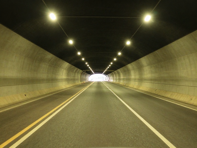 道路机位选择与安全性考量