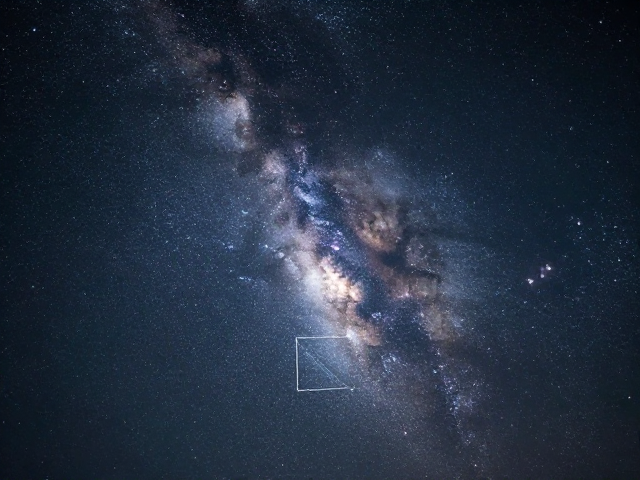星空夜景拍摄指南，银河定位规划与远离城市灯光技巧