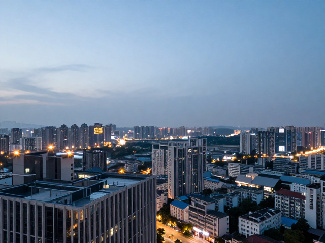 高楼天台全景机位的选择与构图策略