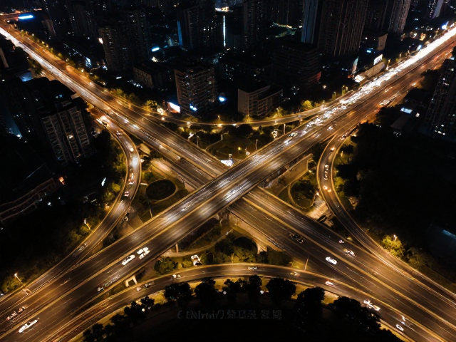 全画幅相机拍航拍夜景,立交桥车流大片技巧