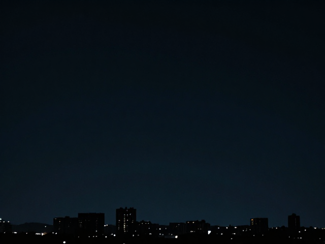 简约夜景夜色天际线,打造高质感社交媒体封面灵感