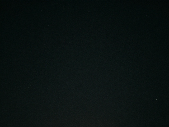 胶片质感夜景静物,极简留白构图,拍出高级感大片