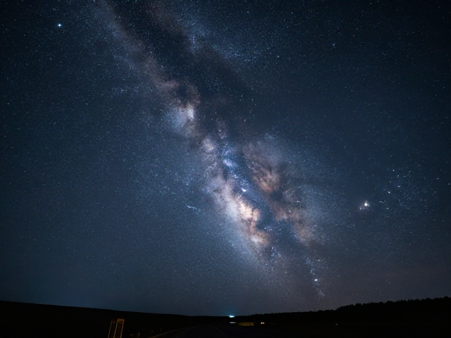 夜景延时与星空银河拍摄，固定机位构图训练指南