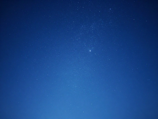 蓝调时刻夜空摄影，多张堆栈技巧，拍出极致星空