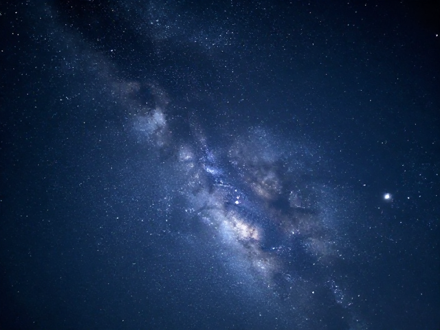 手机拍星空难?调好色温,夜景模式,轻松定格璀璨星河