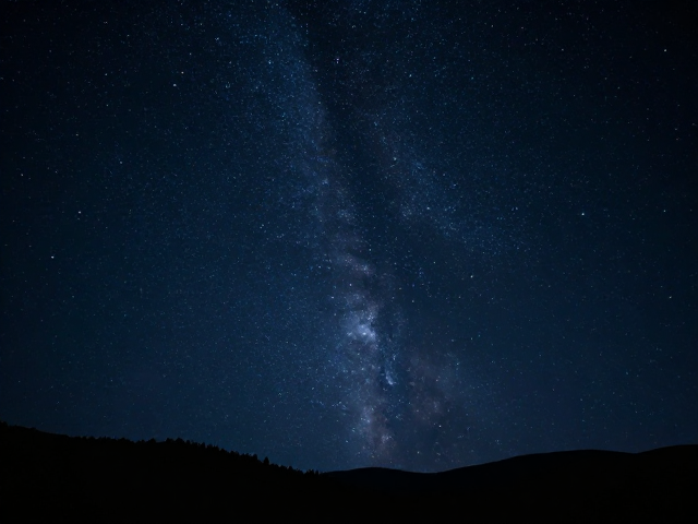 星空与前景的叙事结合