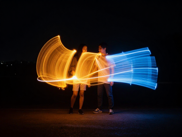 夜间结伴拍摄指南，灯光绘画与基础长曝光训练技巧