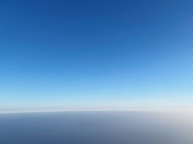 天空蓝调渐变怎么调?高空全景,降噪锐化,手机拍出电影感大片